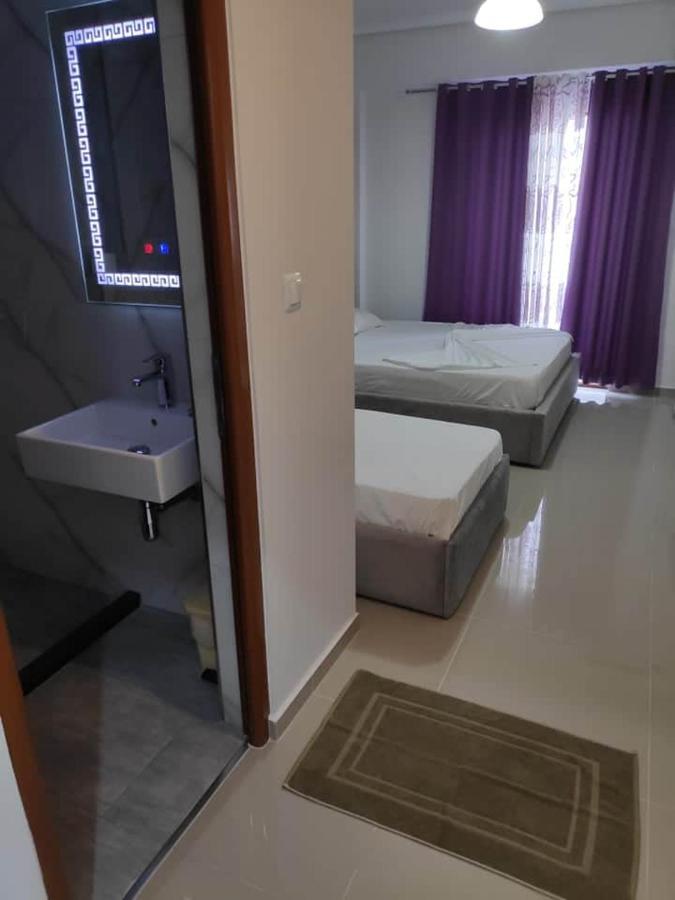 Hotel Elisabet Sarande Bagian luar foto