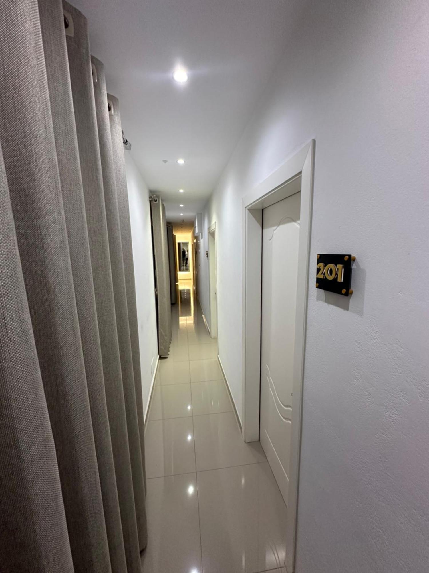 Hotel Elisabet Sarande Bagian luar foto